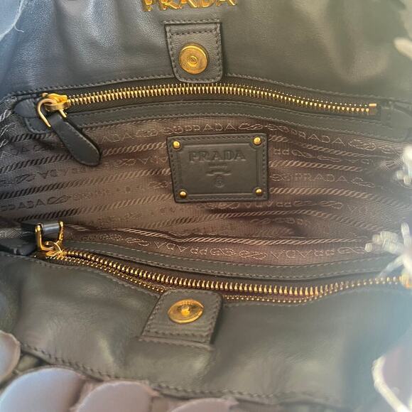 Rare PRADA Tessuto Ruffle Tote Bag Gray w/ Keychain Gold Hardware - Picture 8 of 13